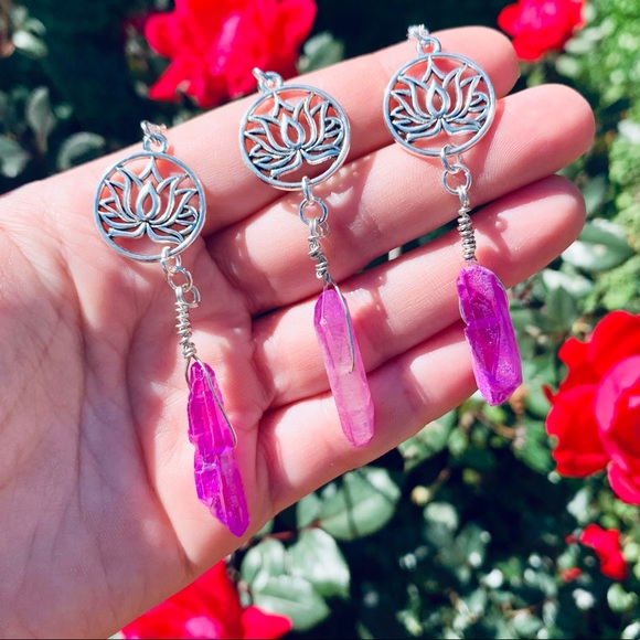 Purple Aura Quartz Lotus Crystal Necklace - Picture 3 of 5
